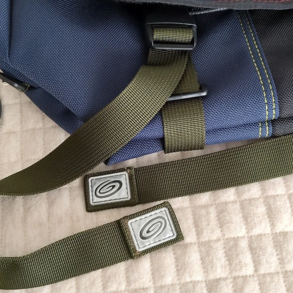 Timbuk2 Messenger Bag (like new)